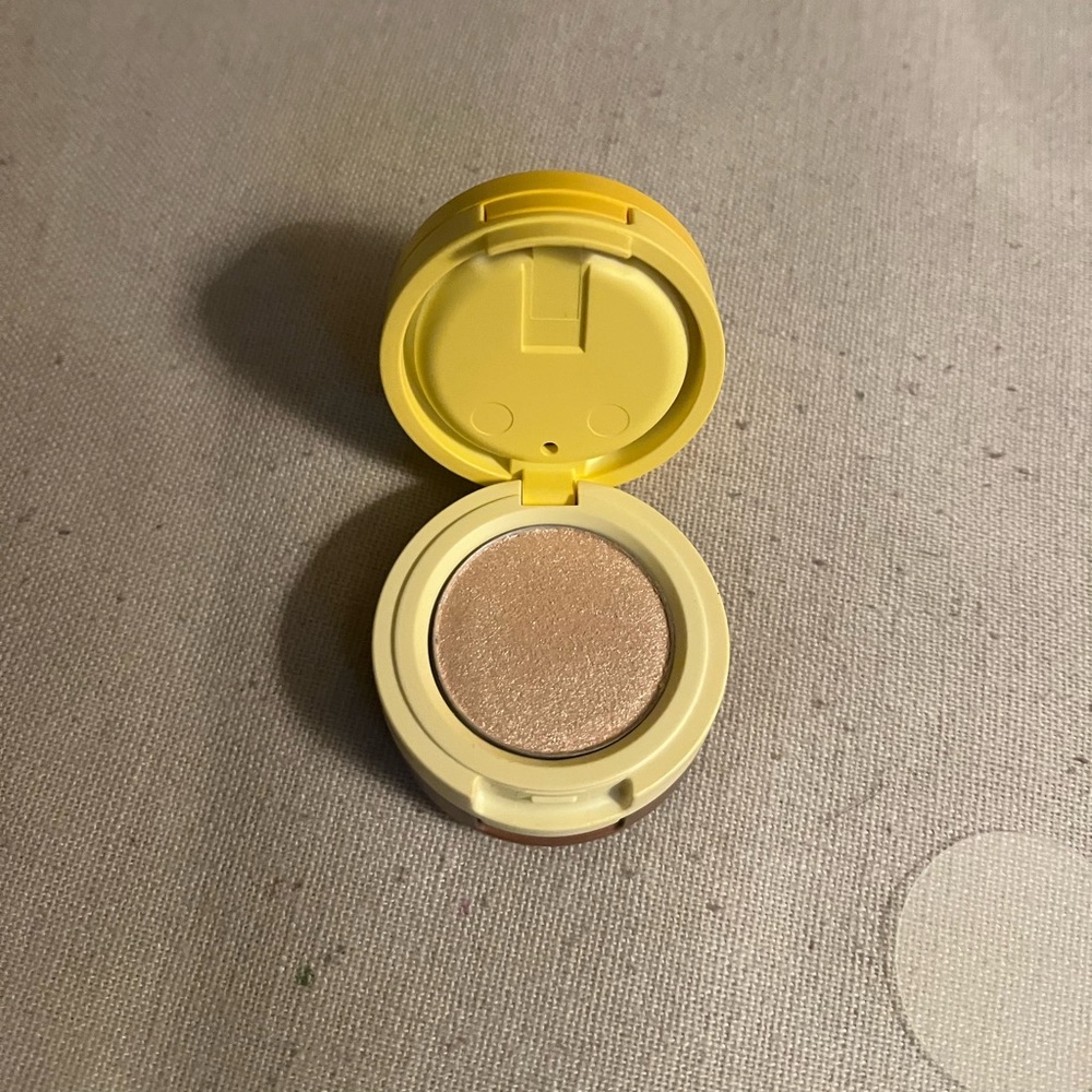 Kaja eyeshadow and face palette